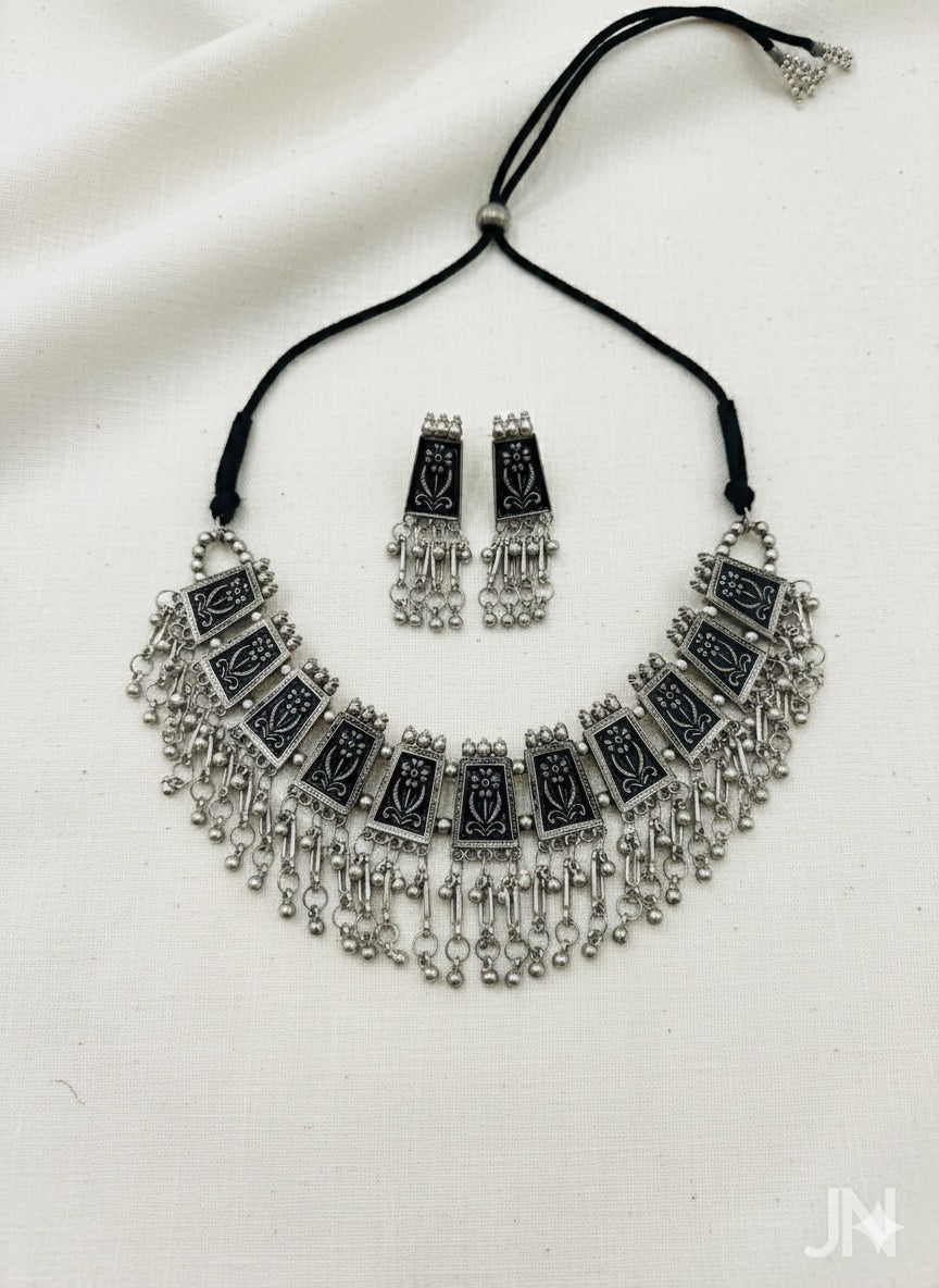 Meera’s Divine Raas Oxidized Necklace